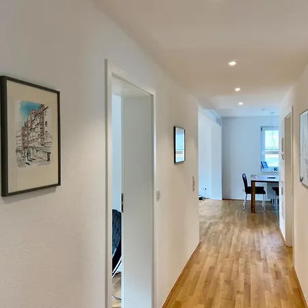 Zoom - Stilvolle Mit Balkon In Ruhiger Umgebung *