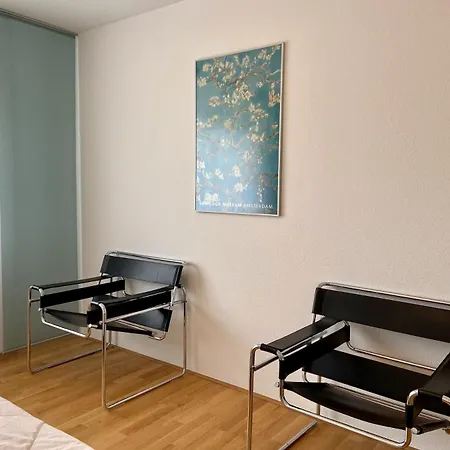 Appartamento Zoom - Stilvolle Mit Balkon In Ruhiger Umgebung