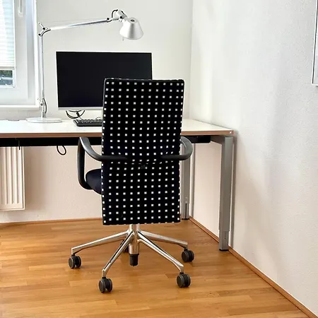 Zoom - Stilvolle Mit Balkon In Ruhiger Umgebung Appartamento