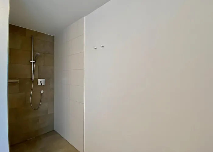 Zoom - Stilvolle Mit Balkon In Ruhiger Umgebung شقة فاسربرغ